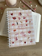Journal de lecture A5 fait main - 100 critiques de livres - avis de lecture - romance - carnet de notes