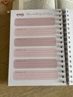 Journal de lecture A5 fait main - 100 critiques de livres - avis de lecture - romance - carnet de notes