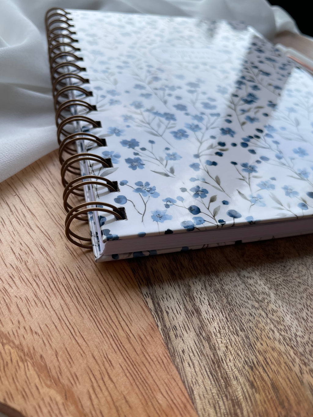 Carnet de recettes à remplir  style cottagecore floral bleu - format A5 à spirales - Personnalisable