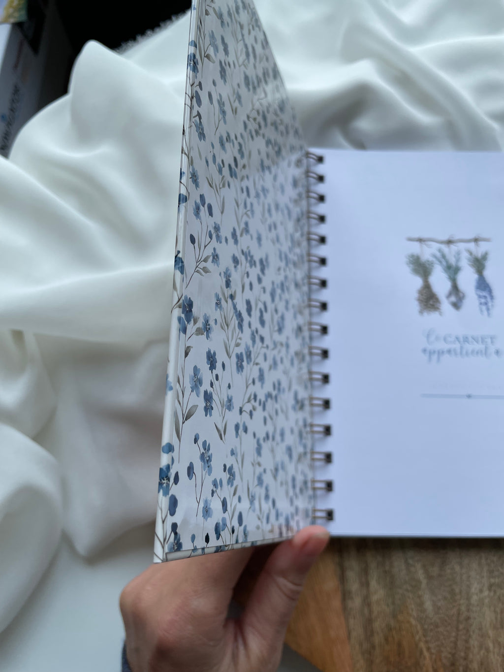 Carnet de recettes à remplir  style cottagecore floral bleu - format A5 à spirales - Personnalisable
