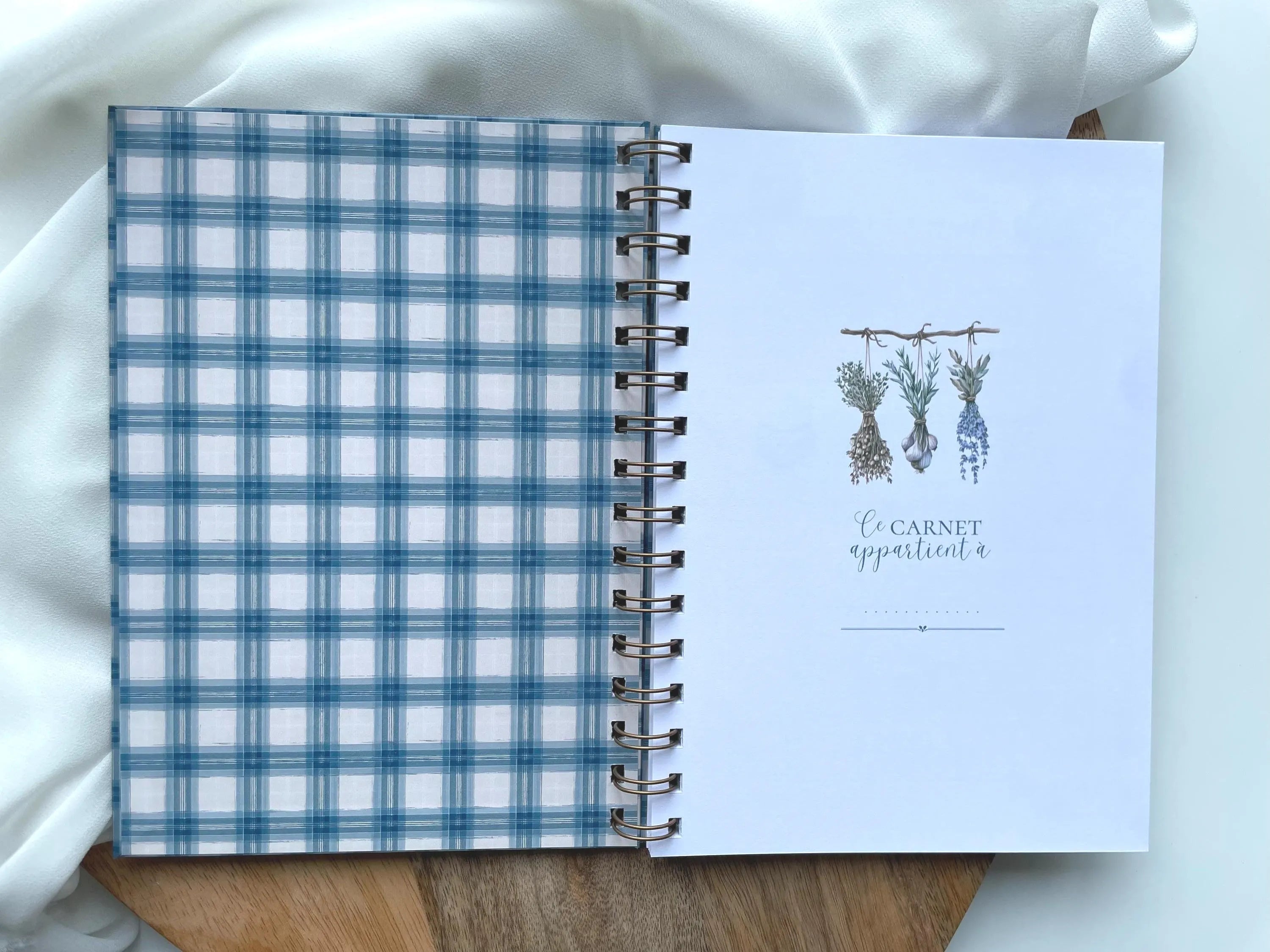 Carnet de recettes à spirales A5 - personnalisable - fait main style cottagecore Vichy - les recettes de maman